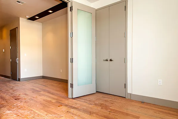 Rented by Nooklyn NYC LLC | media 12