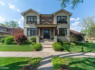 423 N Emery Ln, Elmhurst, IL 60126