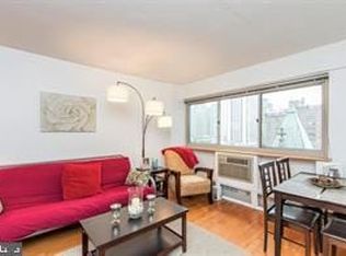 2101 E Chestnut St #1013, Philadelphia, PA 19103