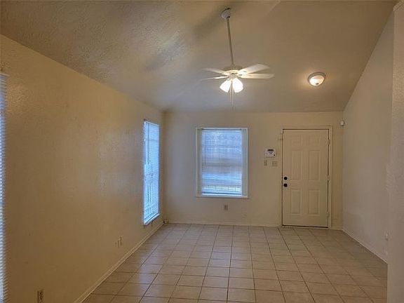 2nd image of 15135 Kennedy Oaks St