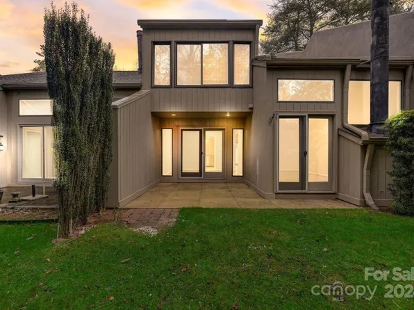 185 Riverview Ter, Clover, SC 29710