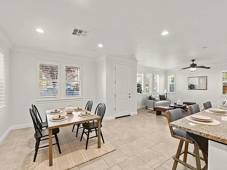 663 Addison Ln — Photo 28