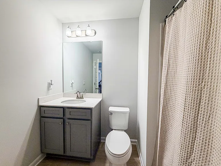 628 Sidney Ct — Photo 13