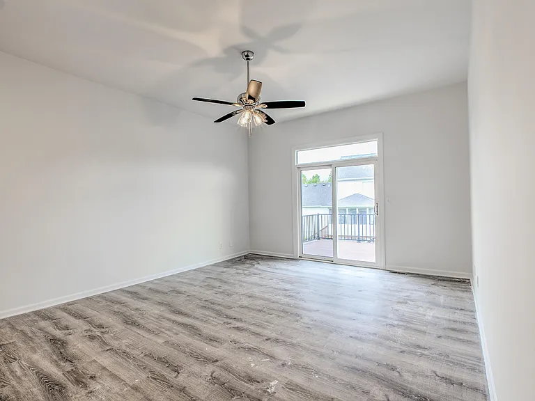 1909 Clear Ct — Photo 9