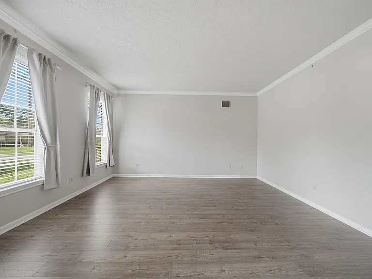 15122 Greenleaf Ln — Photo 12