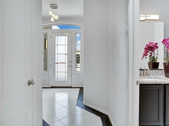 3rd image of 393 Nighthaven St