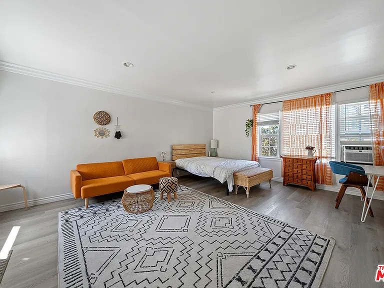 1238 S Beverly Glen Blvd #9 — Photo 5