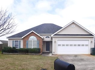 106 Langdon Ct, Bonaire, GA