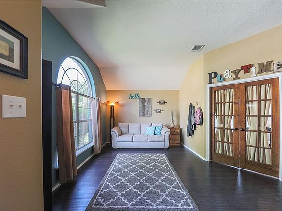 3rd image of 2501 Gold Rush Dr