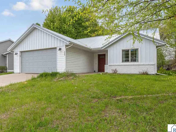 308 Tanager Rd, Mankato, MN 56001