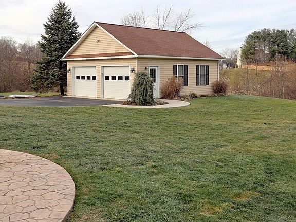 5th image of 750 George Edward Via