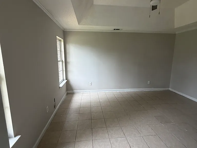 2208 Altman Way — Photo 6