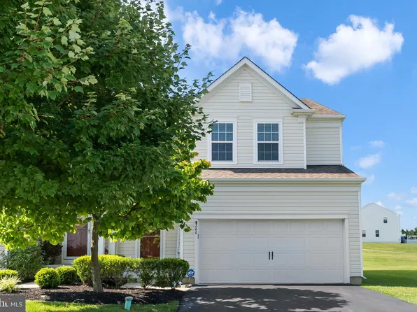 246 Sills Ln, Downingtown, PA 19335