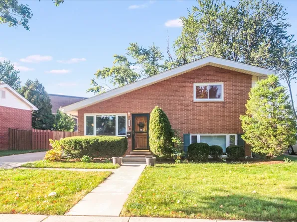 265 Drake Ln, Des Plaines, IL 60016