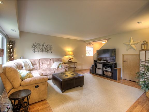 3rd image of 4947A N Island Dr E