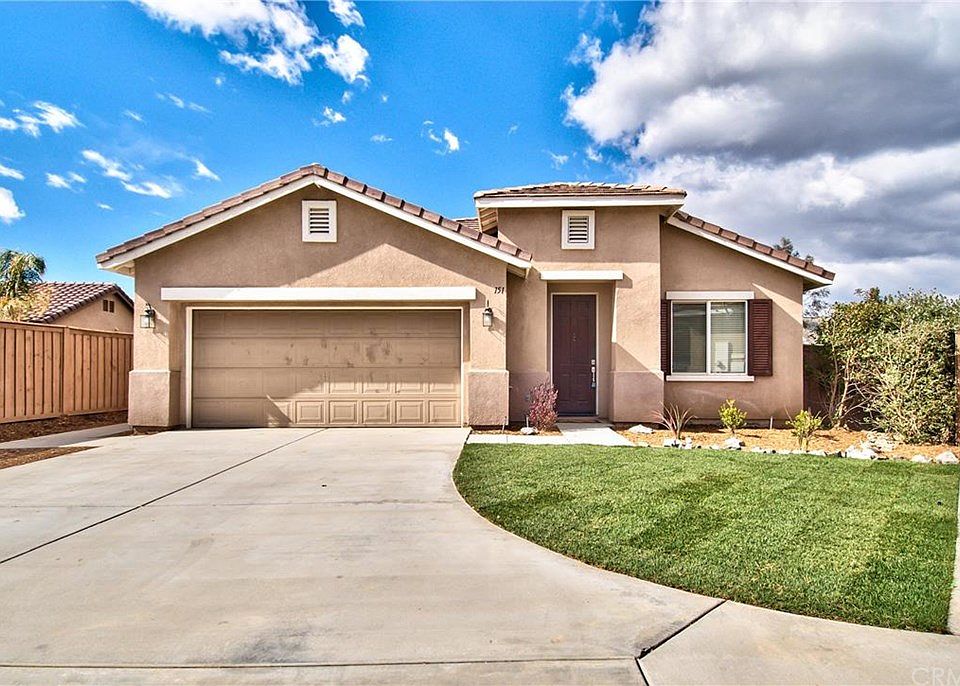 2nd image of 151 Caldera Ln