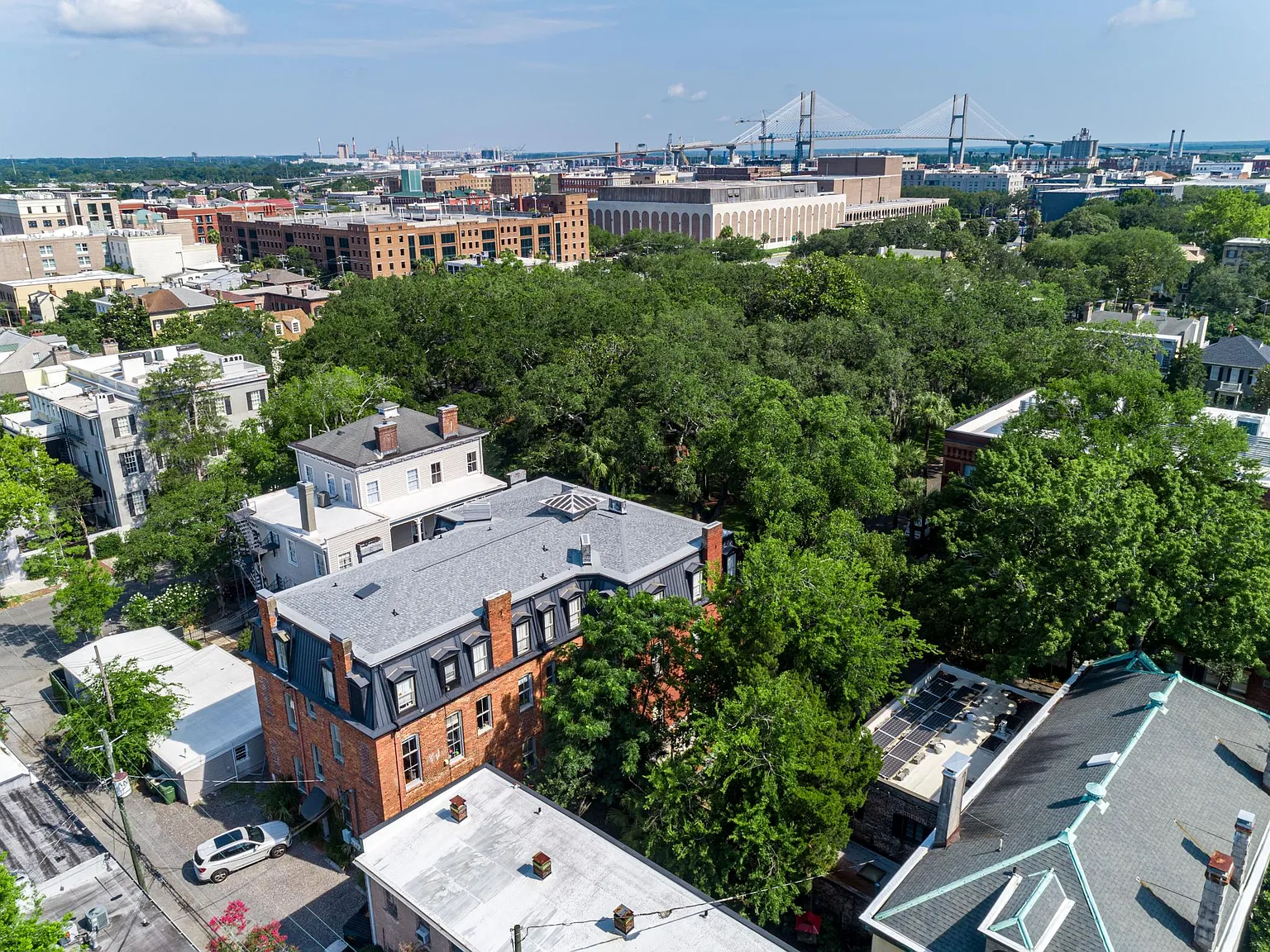 2 bed, 1920 sqft, $5,000 — Photo 4