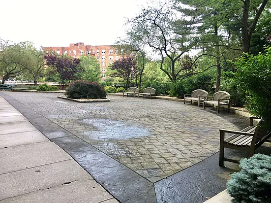 Sold by Corcoran | media 25