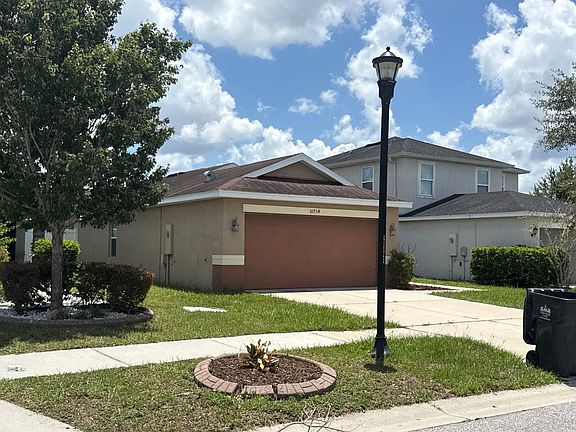 3rd image of 10734 Southern Forest Dr