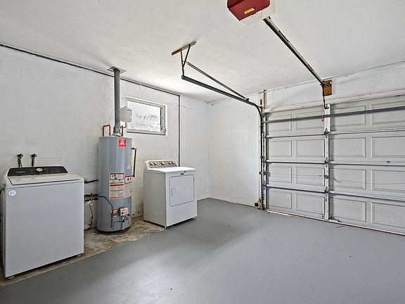 4th image of 4815 NW 2nd Place