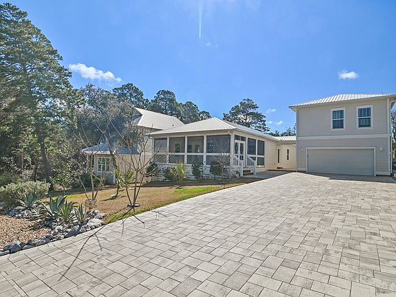 4th image of 180 Walnut St