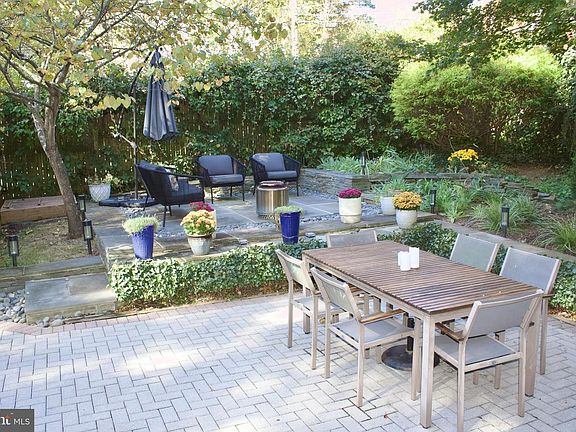 4th image of 3610 Spruell Dr