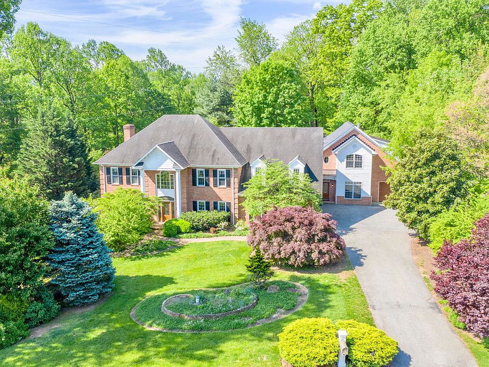 1st image of 1514 Strawberry Mountain Dr