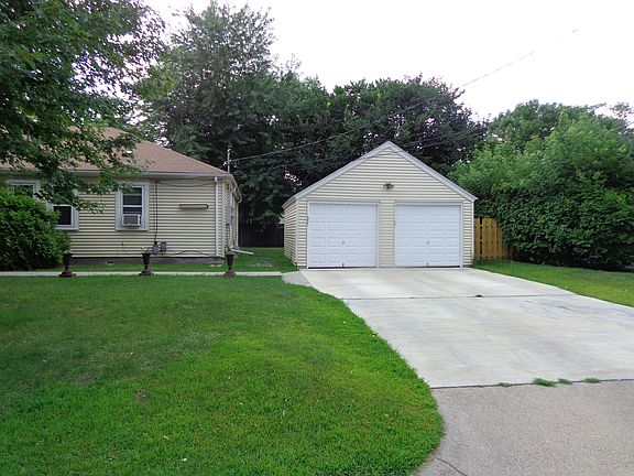 2nd image of 410 64th St W