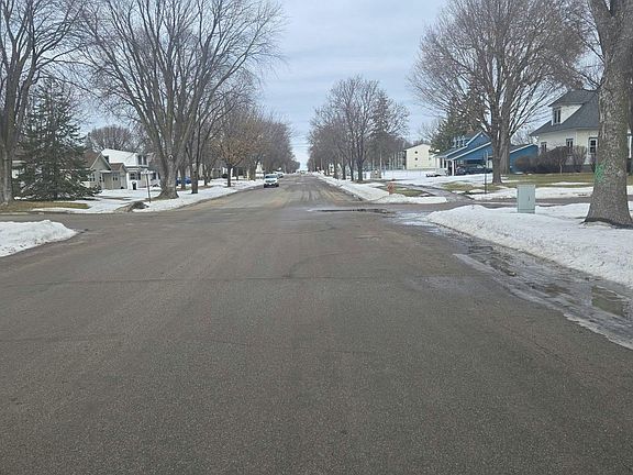 5th image of 307 9th St N