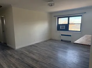 500 Linwood Drive 5G image 1 of 6