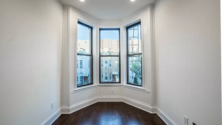 Rented by Compass | media 6