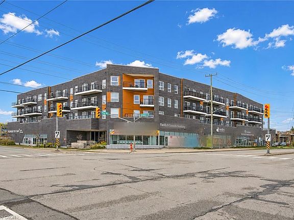 2nd image of 430 Essa Rd #418