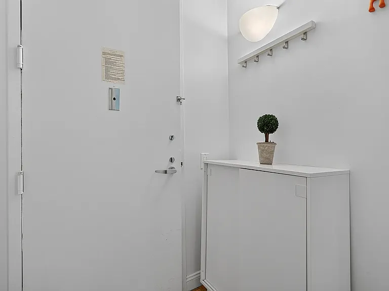 88 Greenwich St #403 — Photo 9