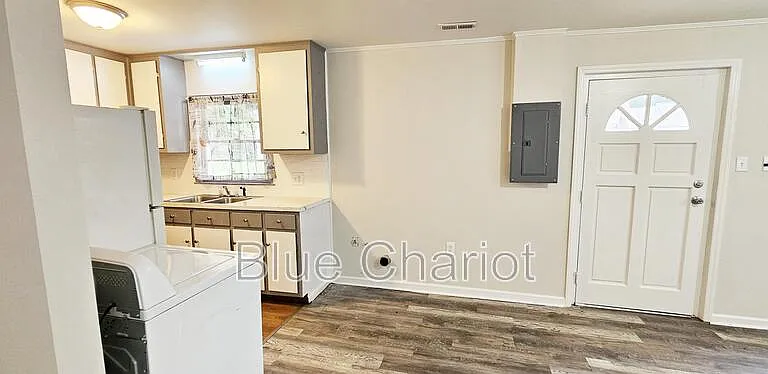 524 W Short St — Photo 10