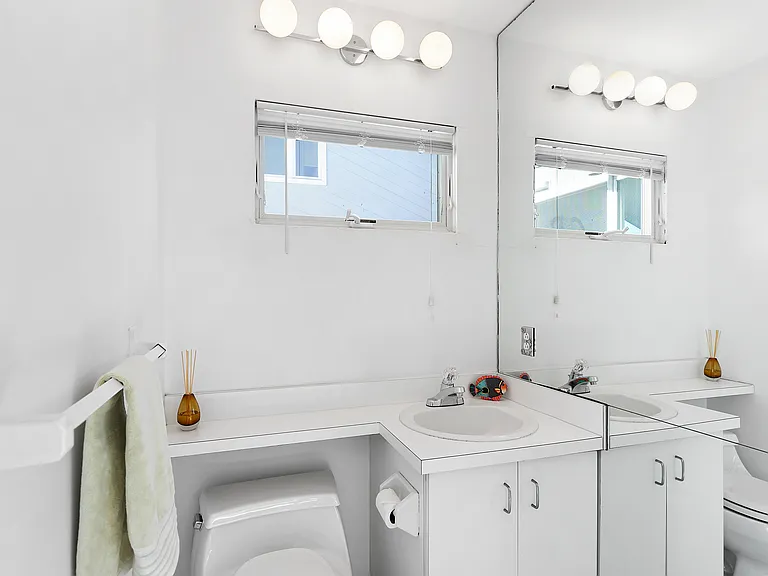 32 Dune Rd — Photo 10