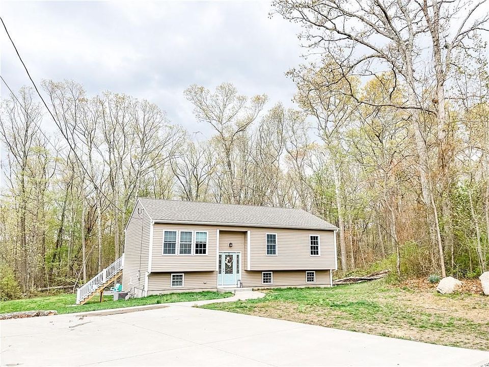 1st image of 7 Larkwood Ct