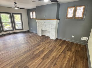 106 Roanoke Pkwy #2, Buffalo, NY 14210