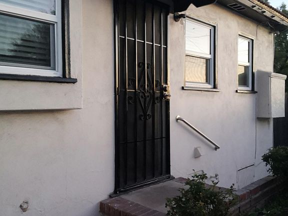 2nd image of 717 N Vine Ave #719