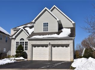 32 Aberdeen Dr, Old Bridge, NJ 08857