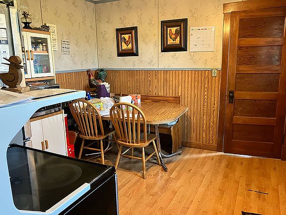 5th image of 1133 190th St