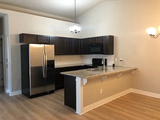 2750 E 45th Ct N — Photo 1