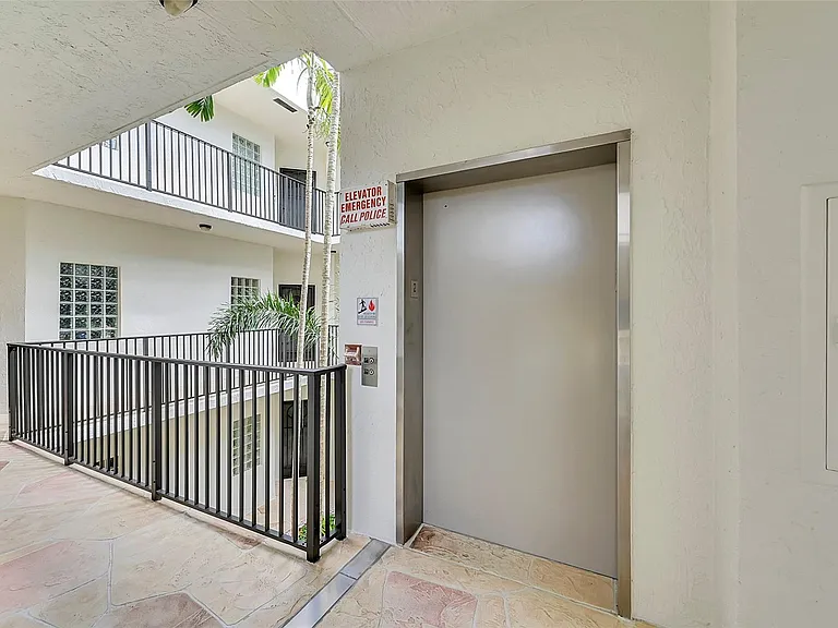5133 Brisata Cir #P — Photo 30