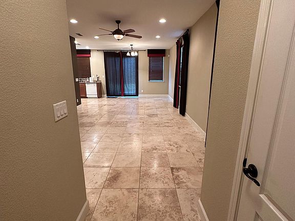 3rd image of 9934 Luther Rd