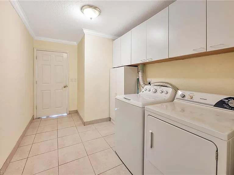 639 S Pompano Dr — Photo 31