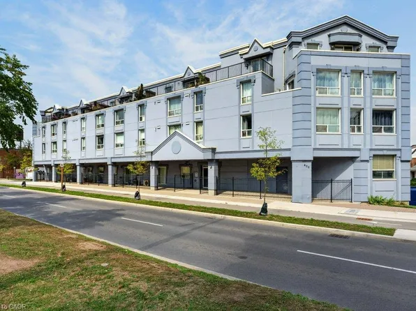 400 York Blvd #203, Hamilton, ON L8R 3M5