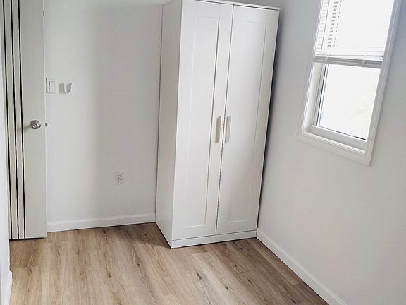 5th image of 22 Holland Ave Floor 2