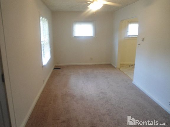 3rd image of 718 N Berwick Ave