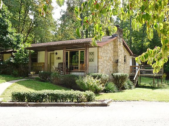2nd image of 2169 Kenwood Pl