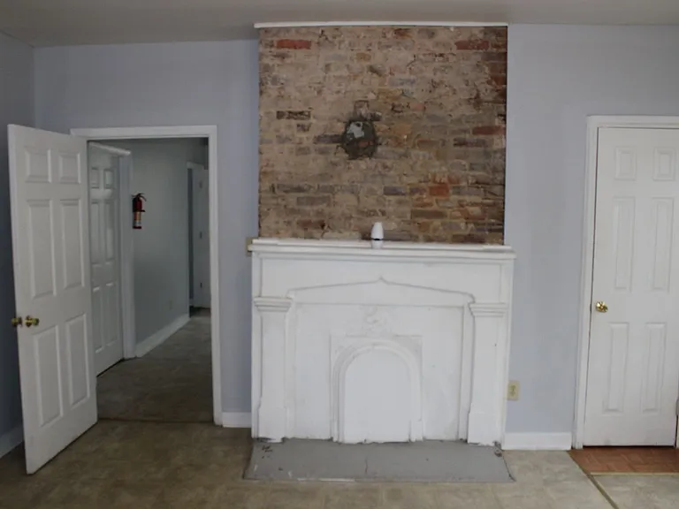537 Watkins St #A-B — Photo 6