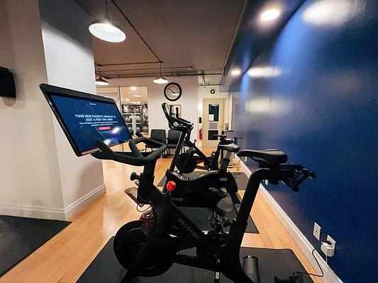 Rented by SERHANT. | media 12